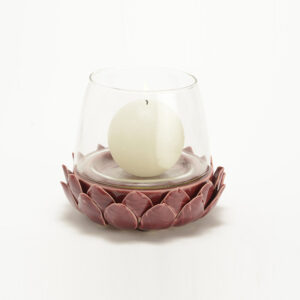 Bellissimo porta candela con foglie in ceramica smaltata color rosso con paralume in vetro.